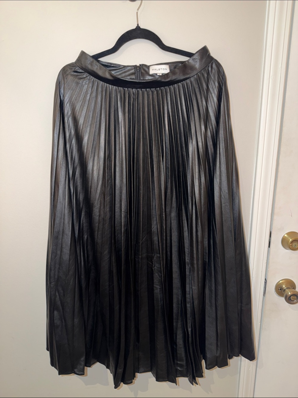 Halston Heritage Black Pleated Faux-Leather Skirt